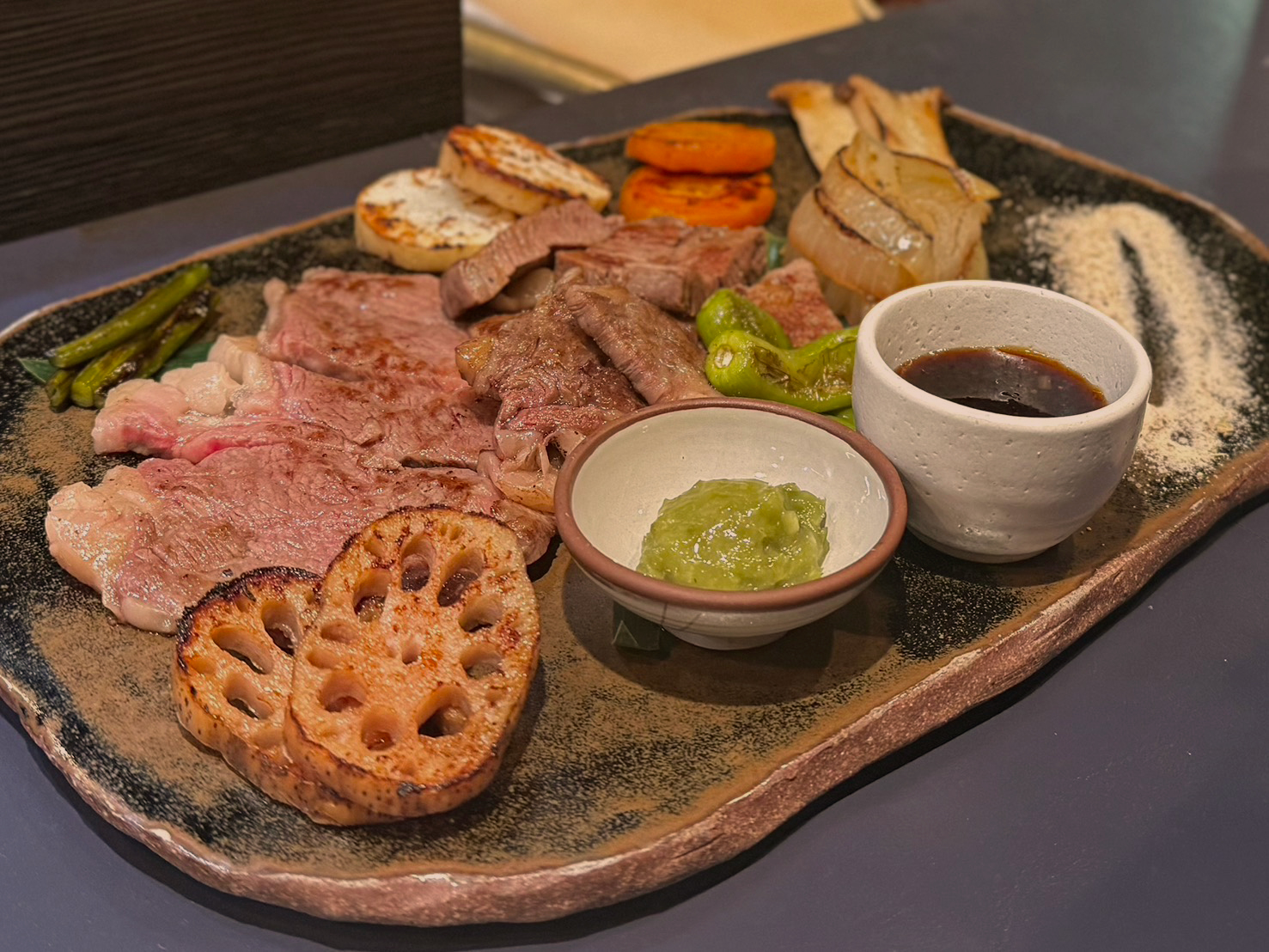 五感で味わう、創作鉄板料理